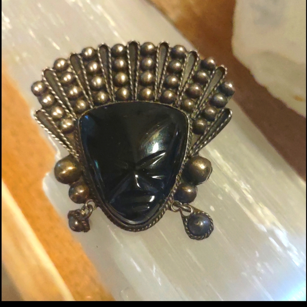 Vintage art deco Mexican Aztec onyx brooch